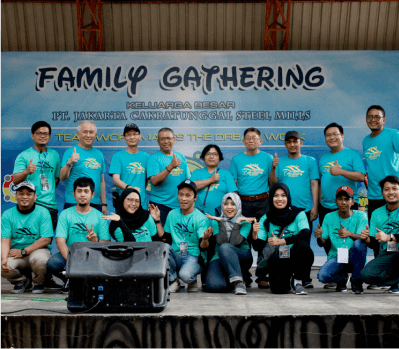 Employees Big Family Gathering